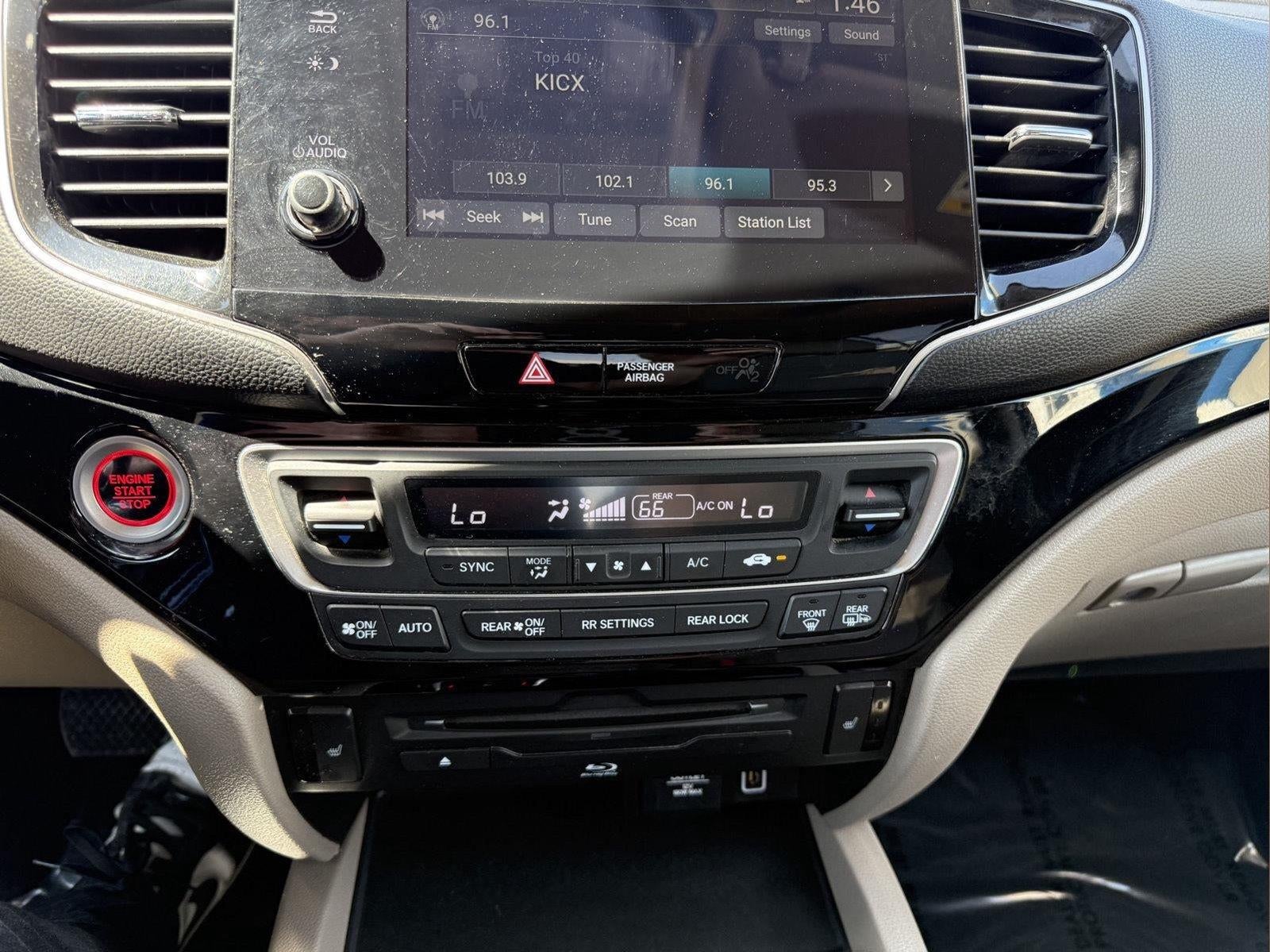 2022 Honda Pilot Touring 7-Passenger
