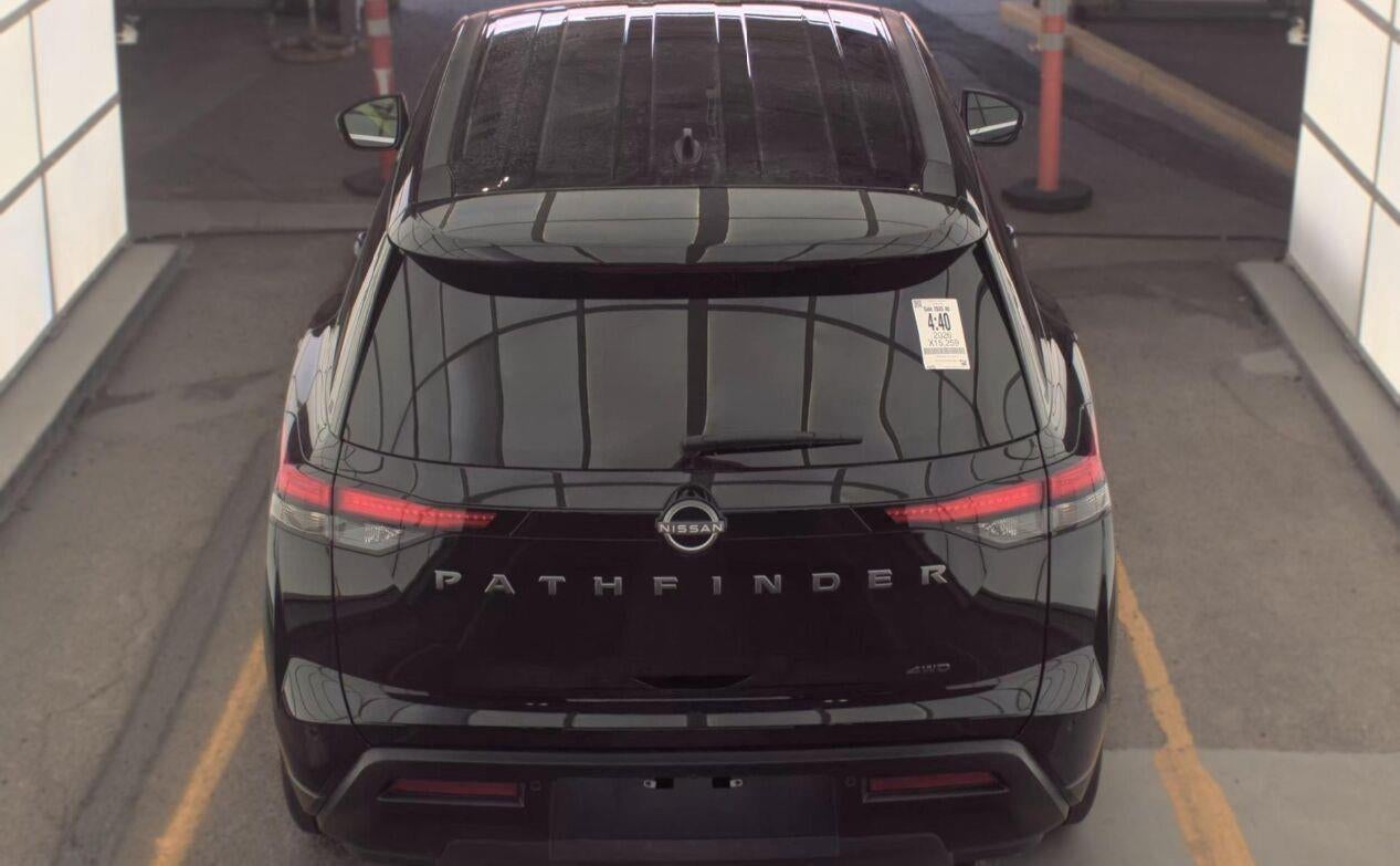 2026 Nissan Pathfinder S