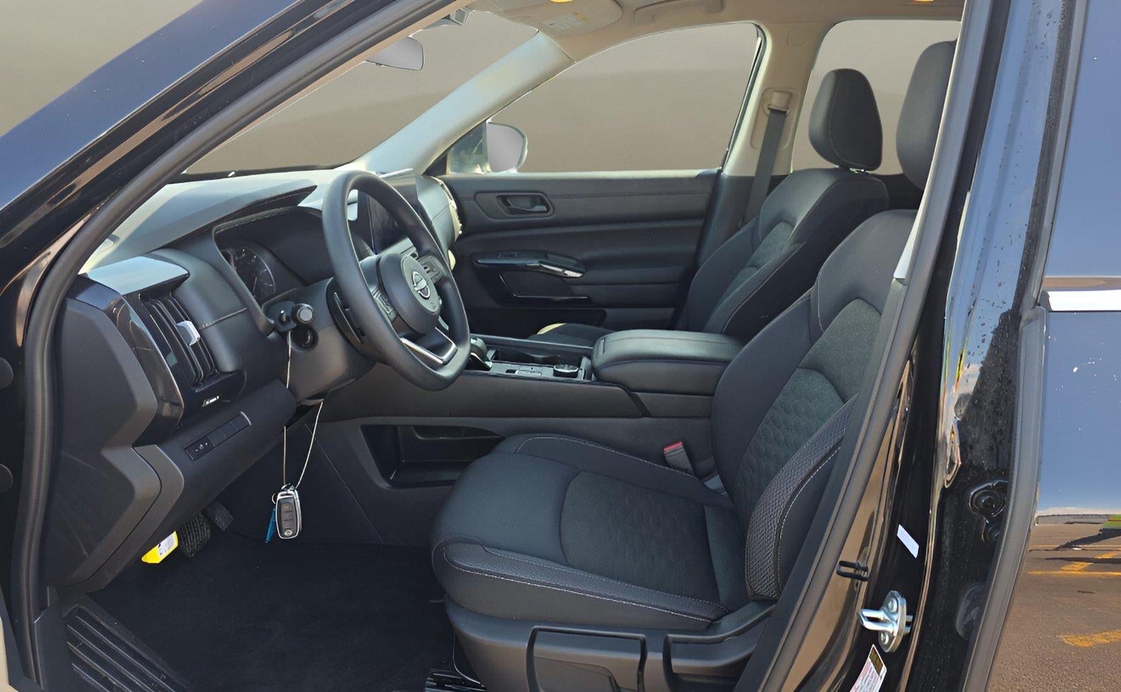 2026 Nissan Pathfinder S