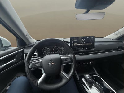 2025 Mitsubishi Outlander ES
