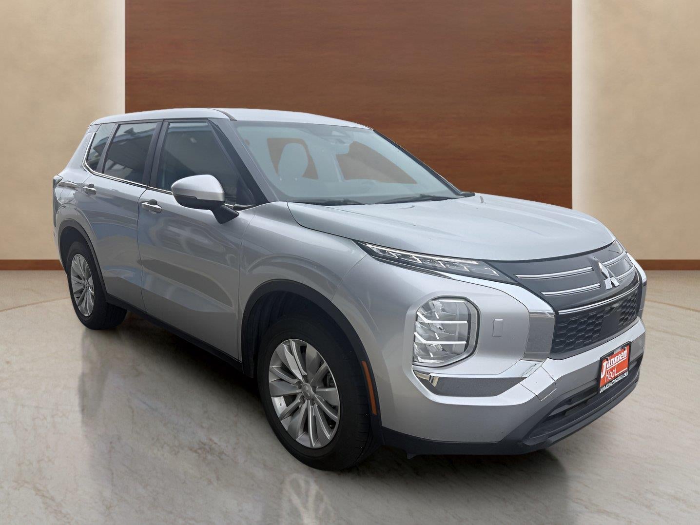 2025 Mitsubishi Outlander ES