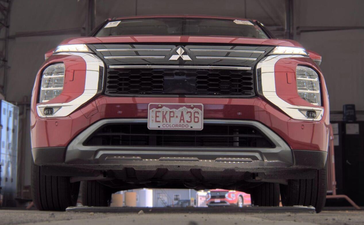 2025 Mitsubishi Outlander SE