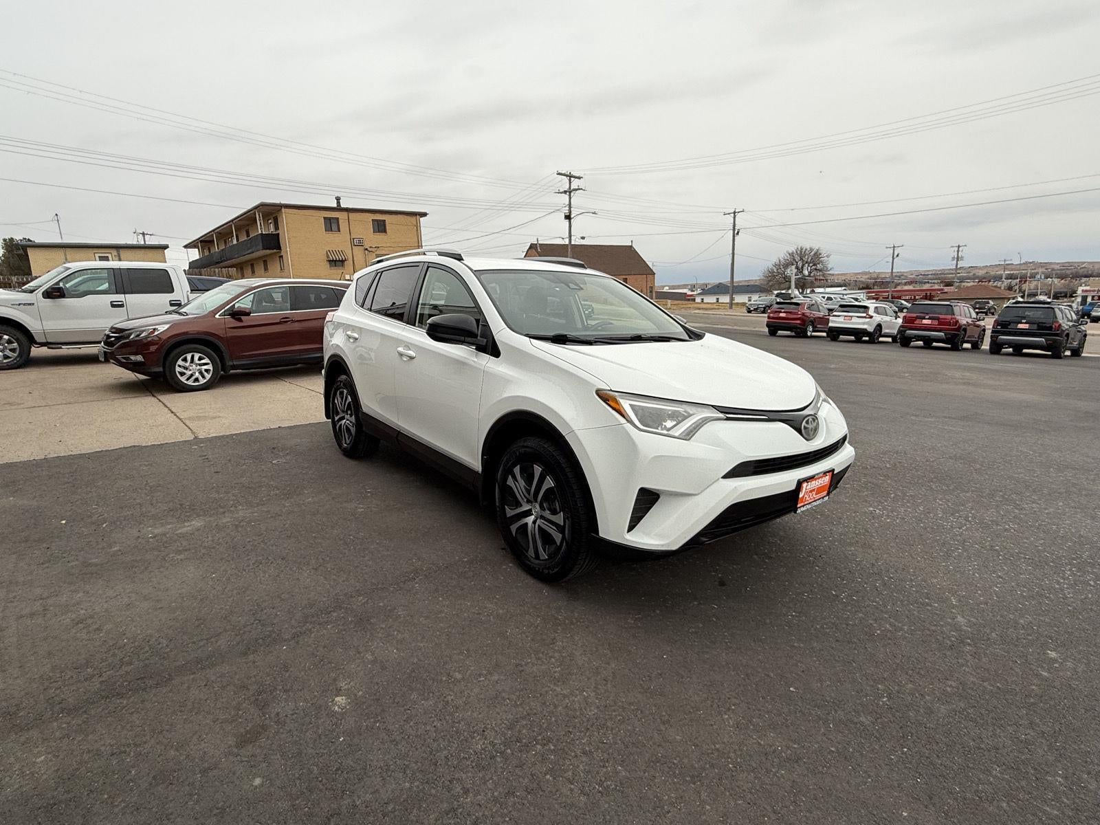 2017 Toyota RAV4 LE