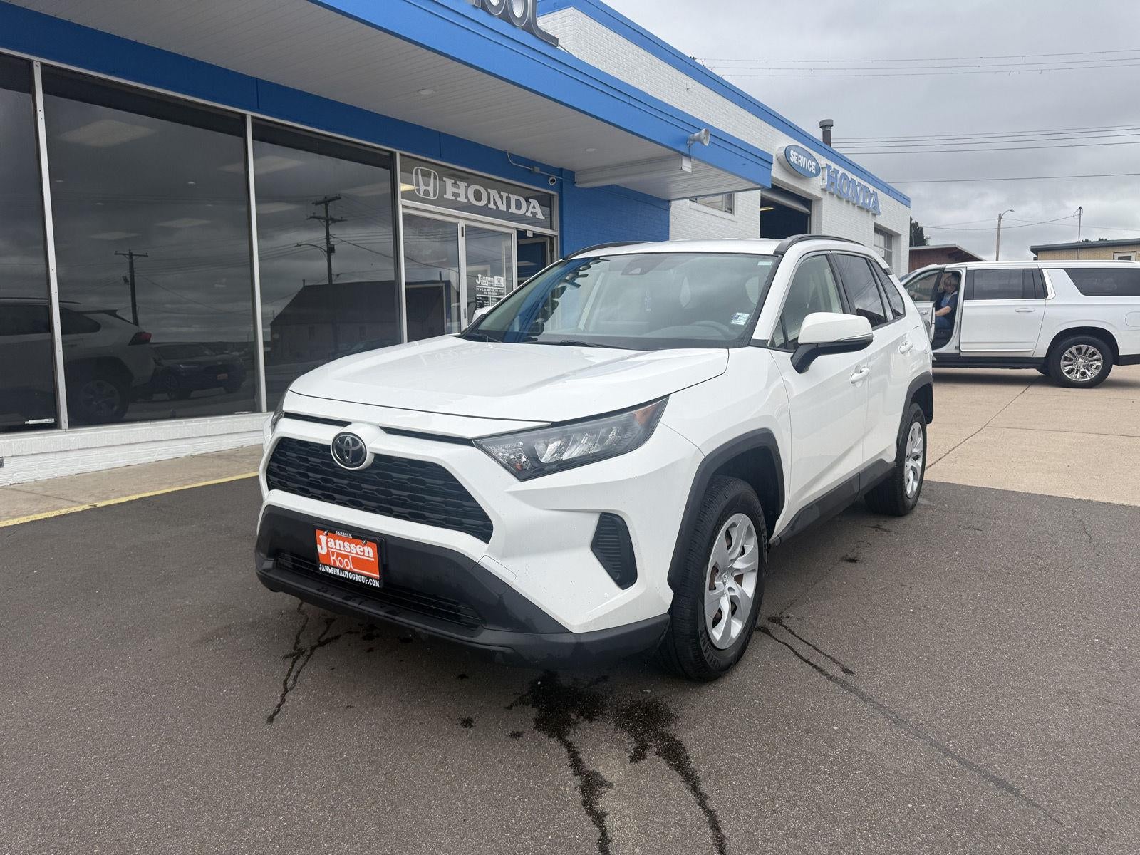 2019 Toyota RAV4 LE