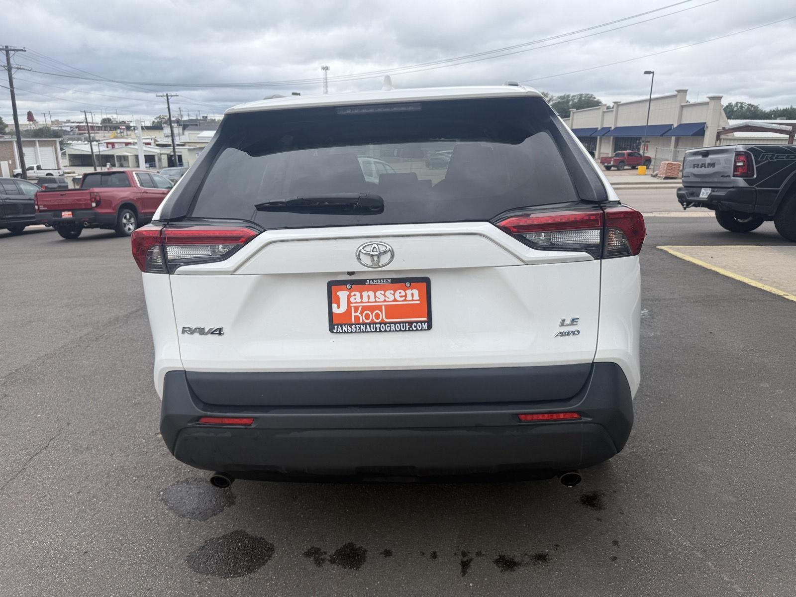 2019 Toyota RAV4 LE
