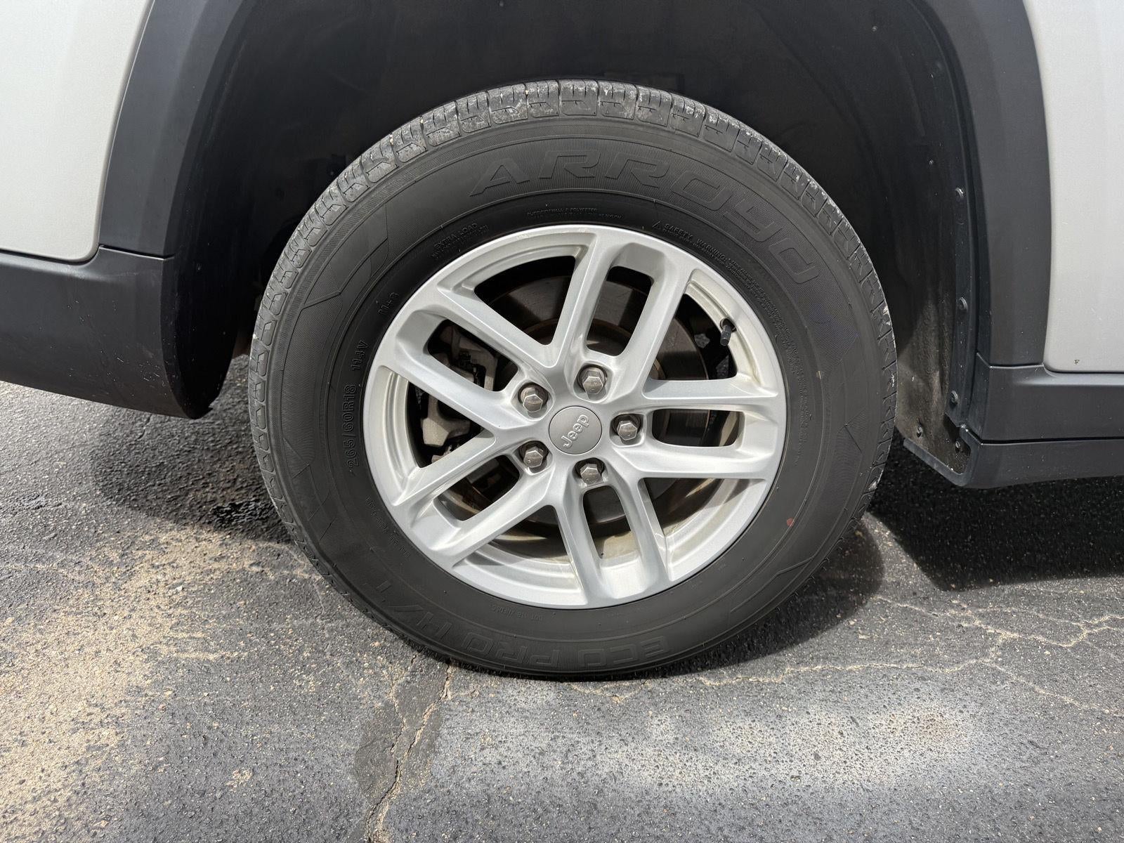 2023 Jeep Grand Cherokee L Laredo