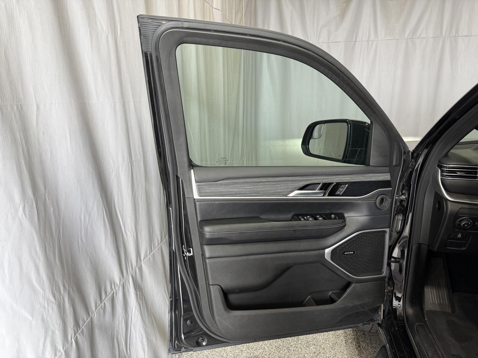 2024 Jeep Wagoneer Series II