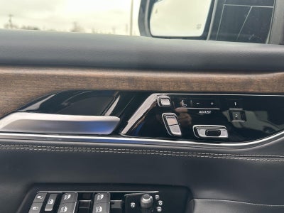 2023 Jeep Grand Wagoneer Series II