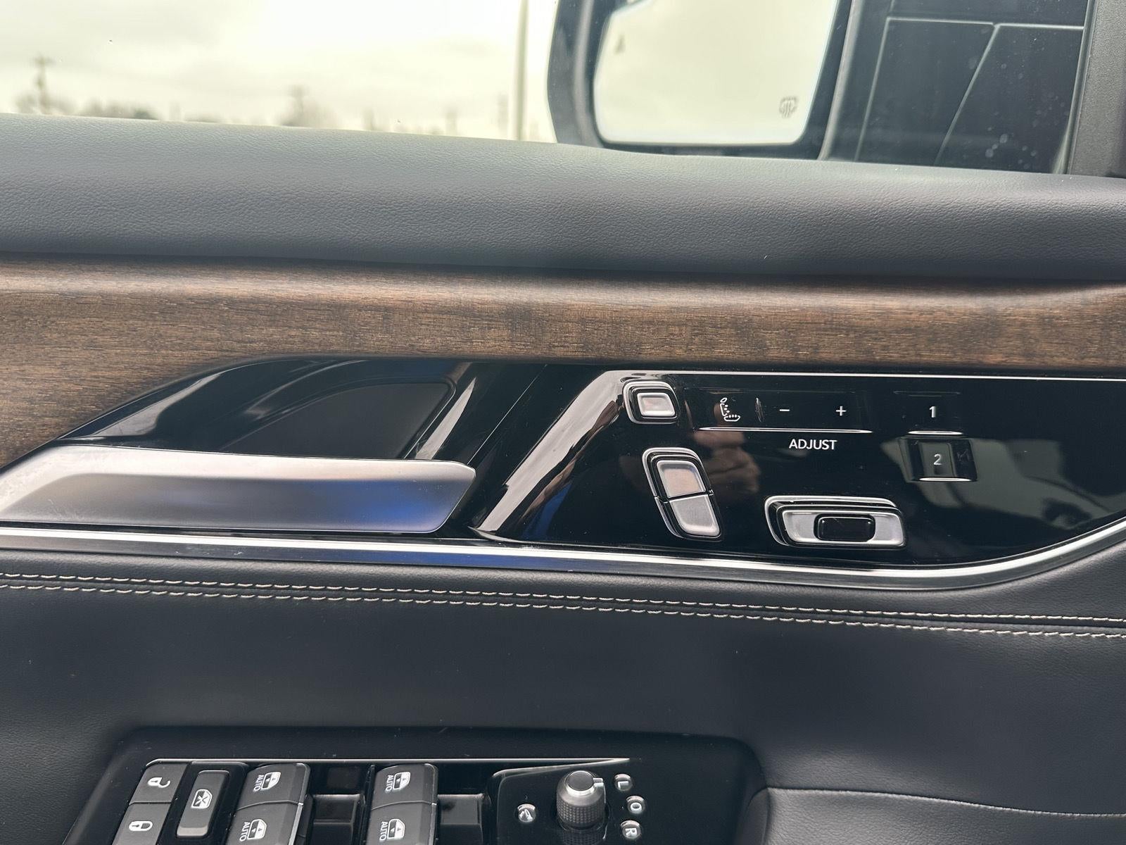 2023 Jeep Grand Wagoneer Series II