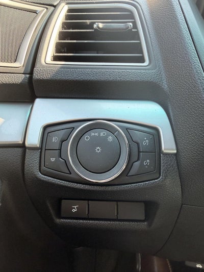 2016 Ford EXPLORER Base