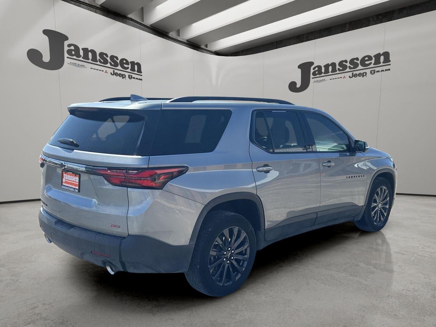2023 Chevrolet Traverse RS