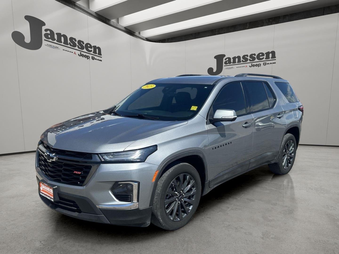 2023 Chevrolet Traverse RS