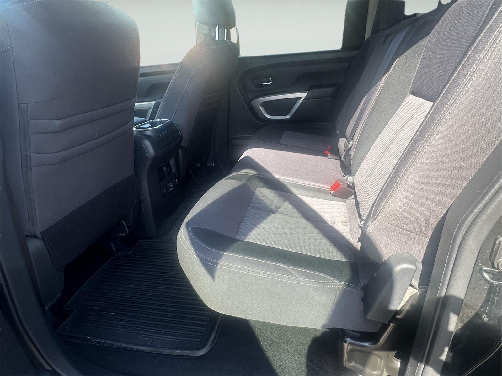 2020 Nissan Titan SV