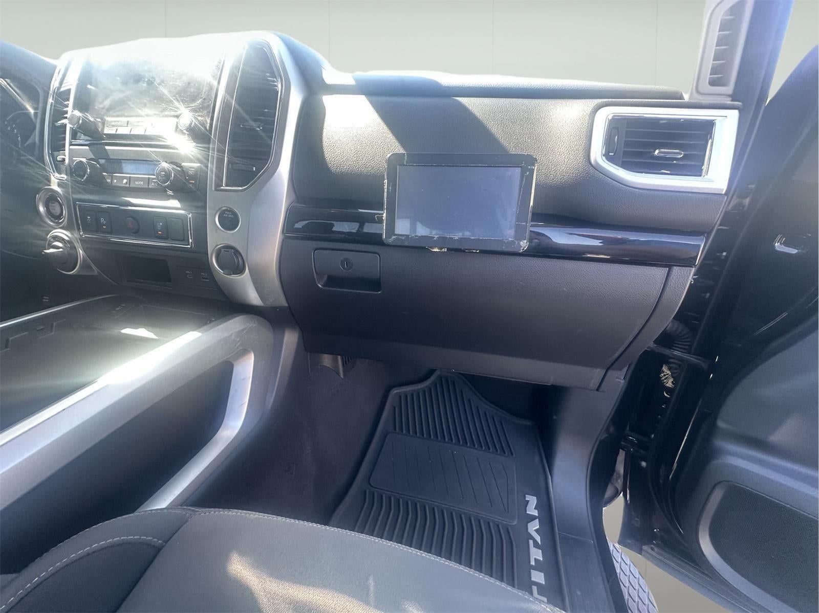 2020 Nissan Titan SV