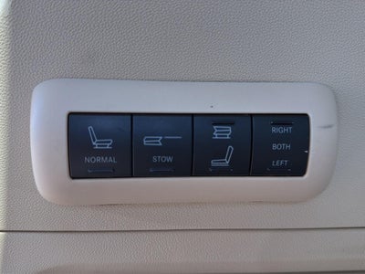 2010 Chrysler Town & Country Limited