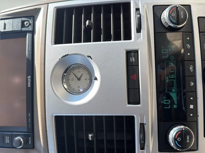 2010 Chrysler Town & Country Limited
