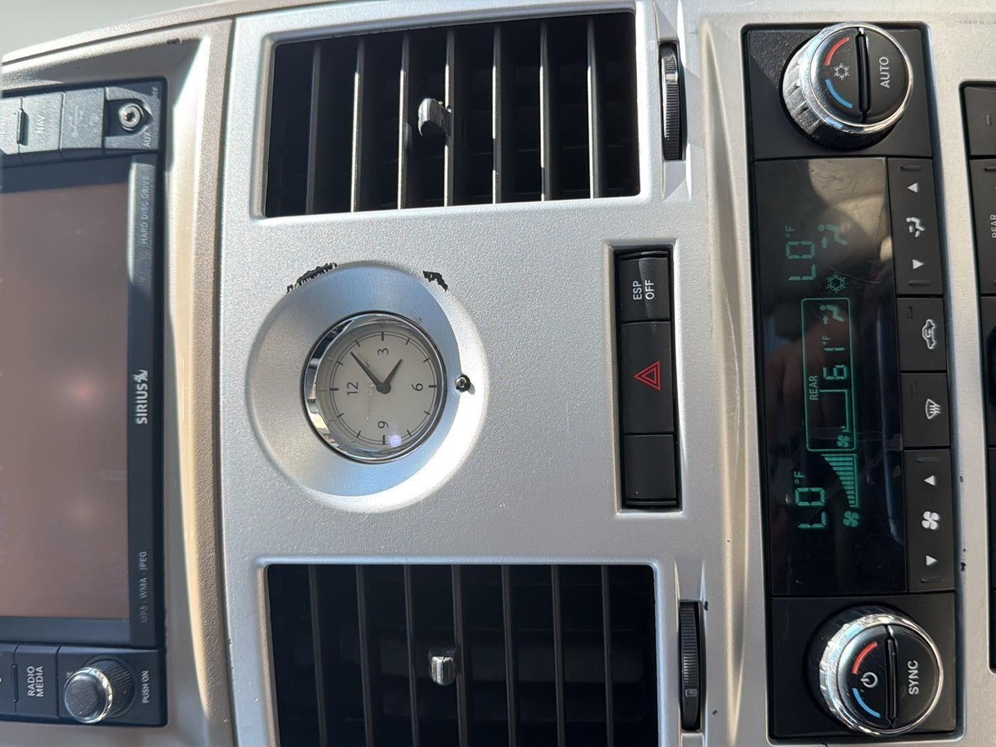2010 Chrysler Town & Country Limited