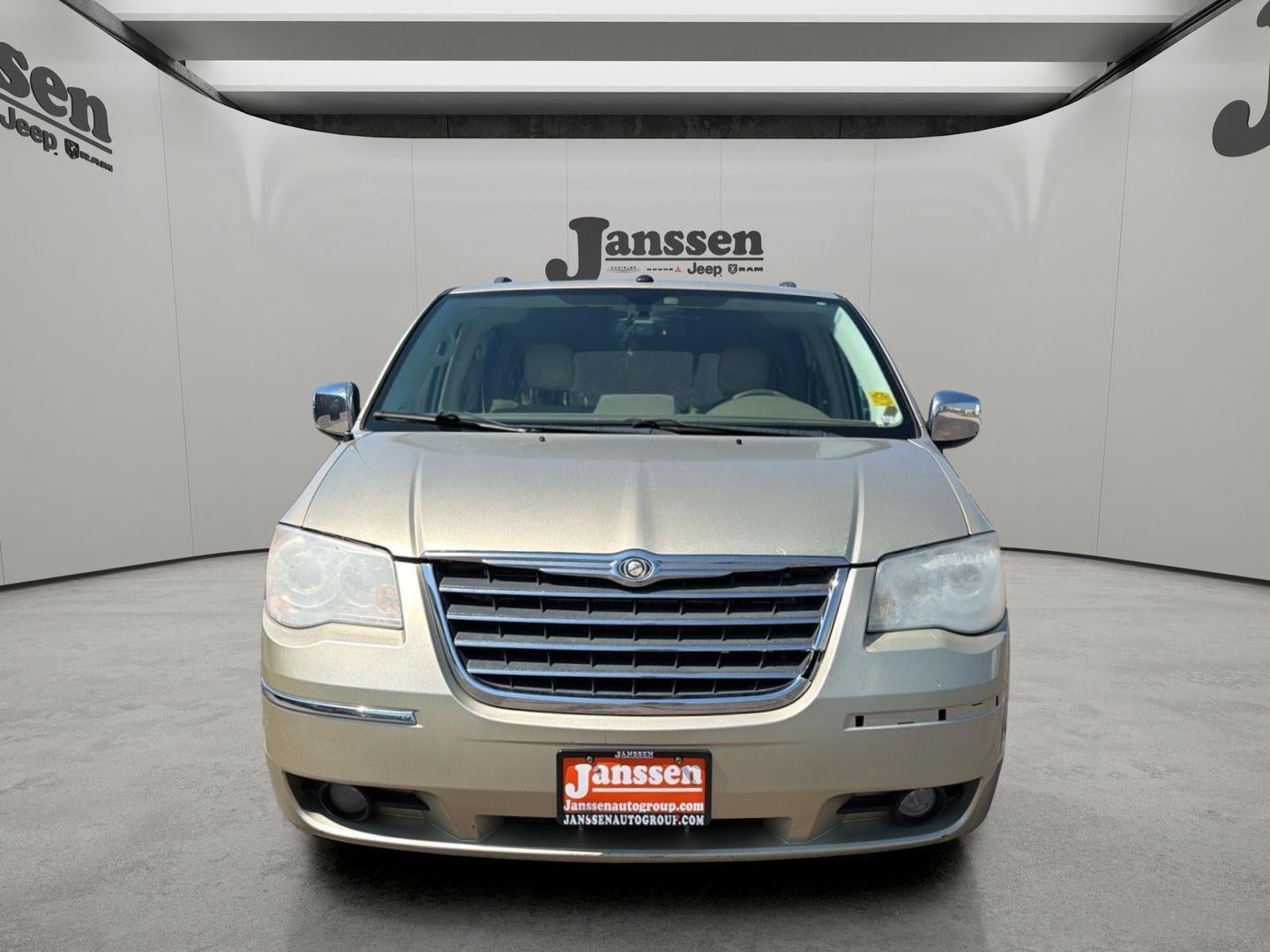 2010 Chrysler Town & Country Limited