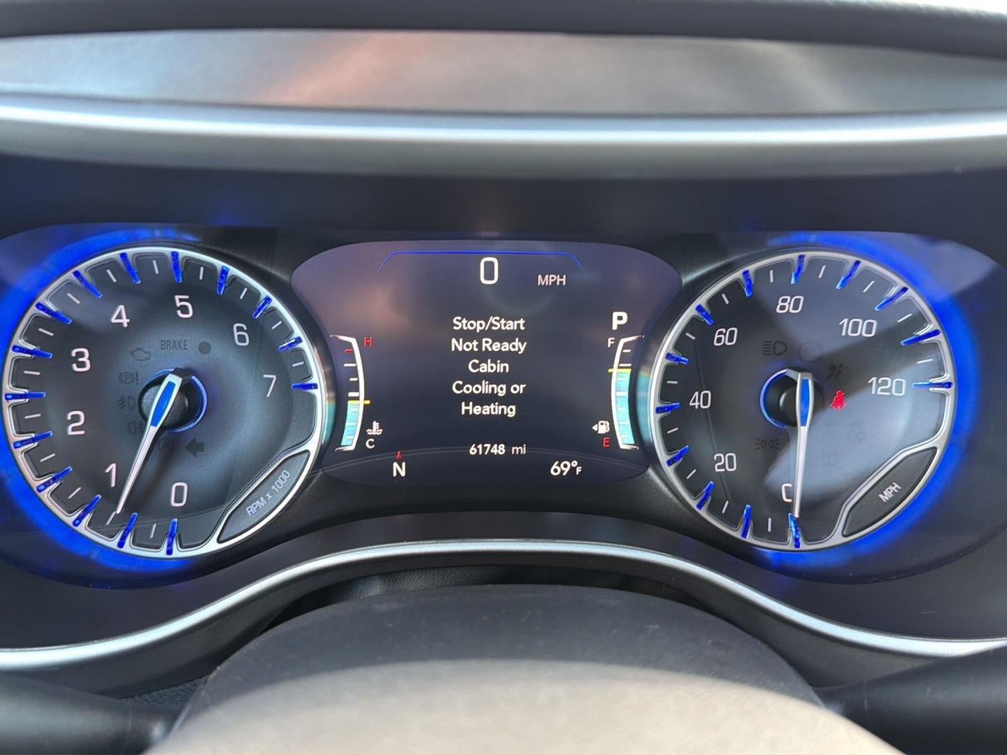 2025 Chrysler Pacifica Select
