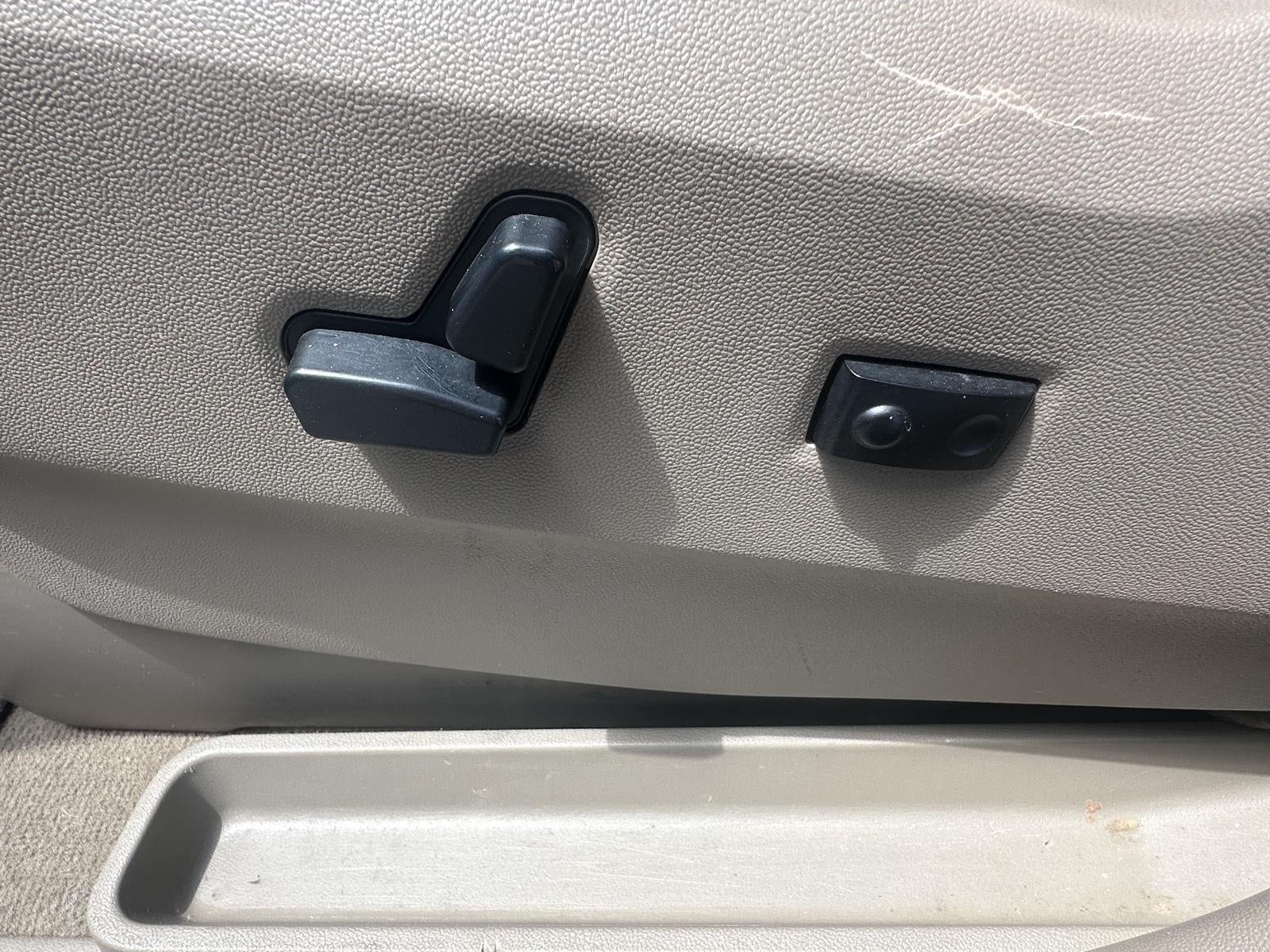 2014 Chrysler Town & Country Touring-L