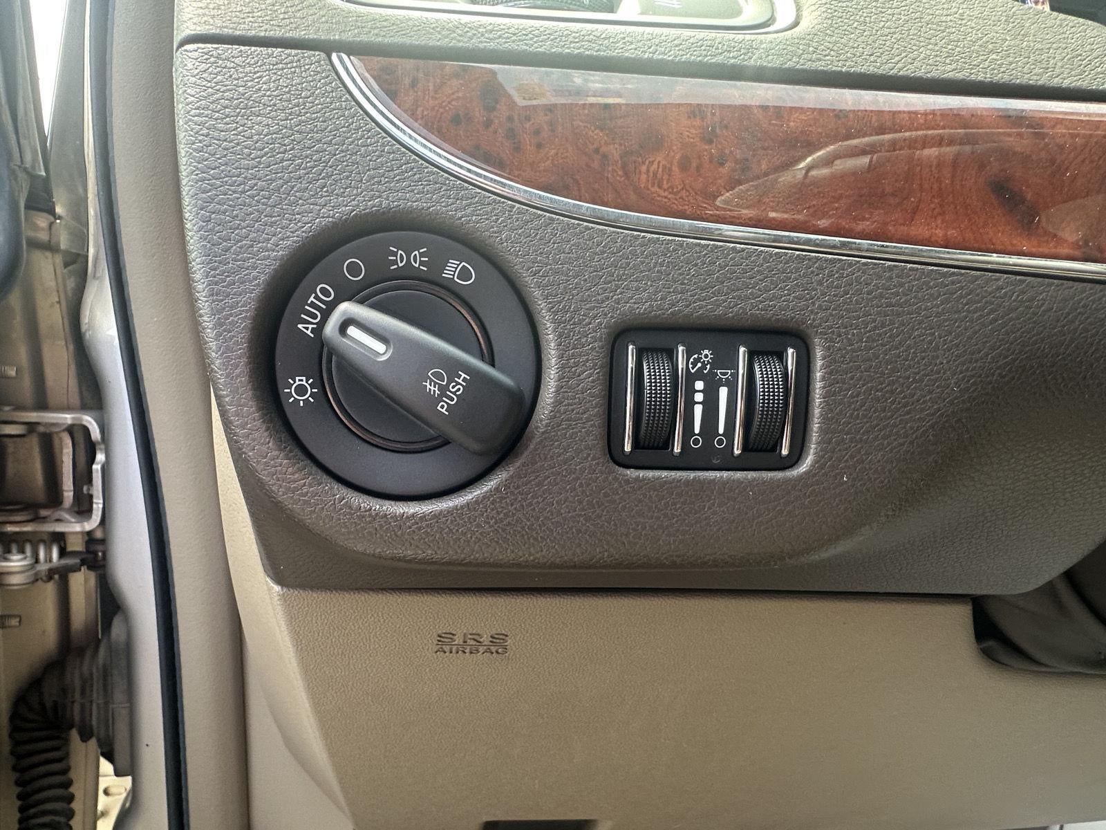 2014 Chrysler Town & Country Touring-L