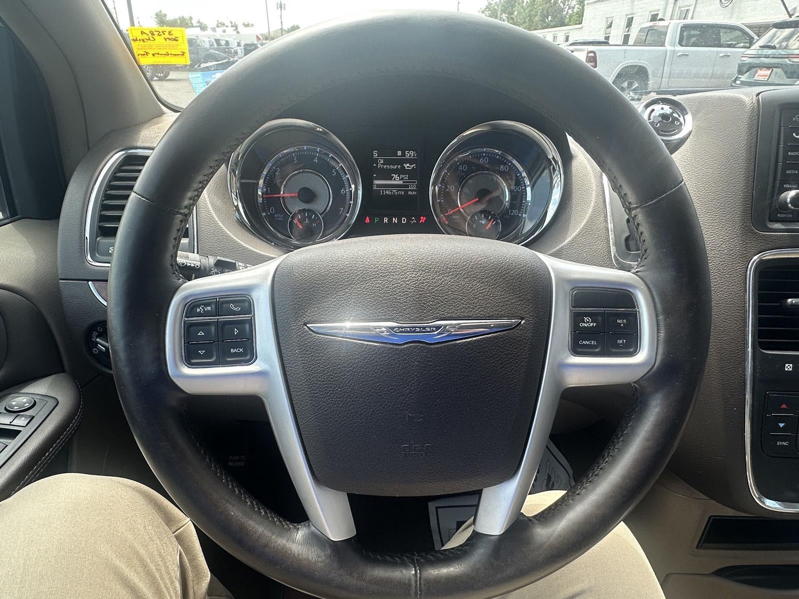 2014 Chrysler Town & Country Touring-L