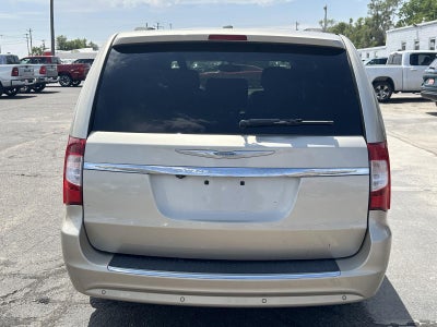 2014 Chrysler Town & Country Touring-L