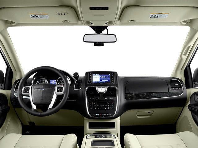 2014 Chrysler Town & Country Touring-L