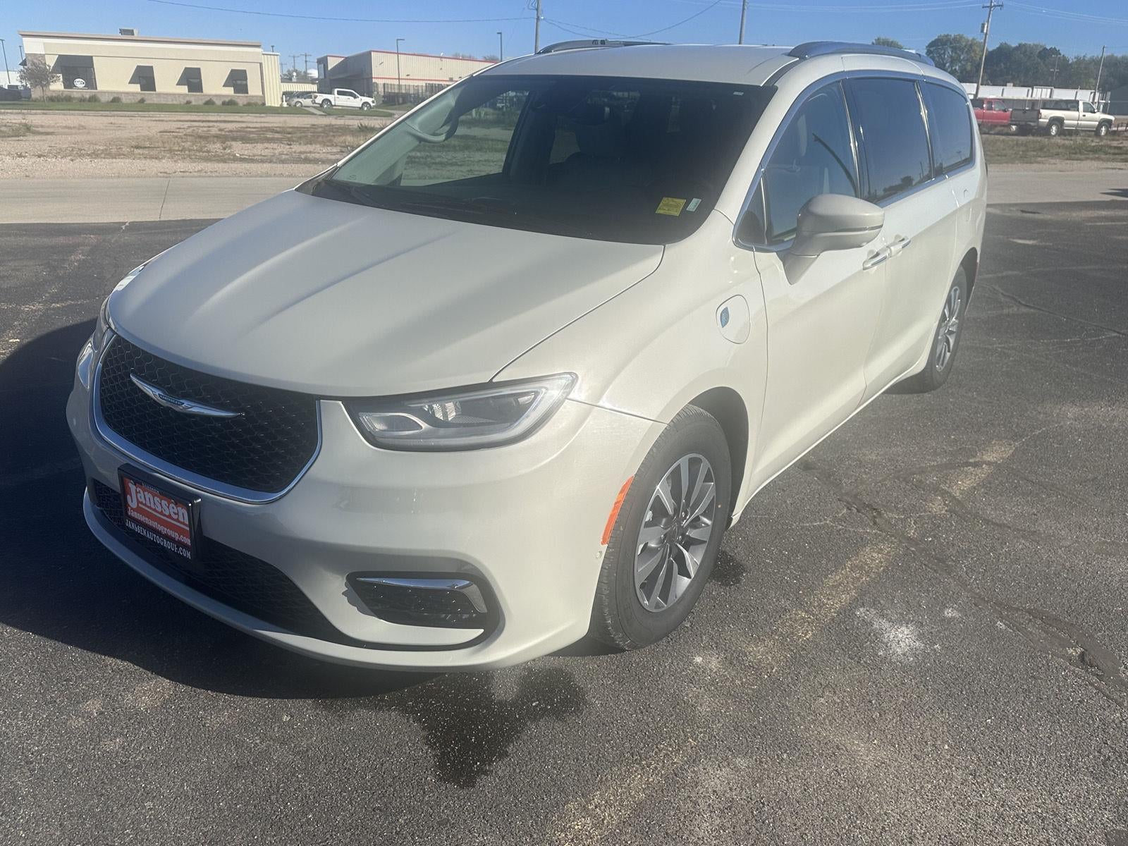 2021 Chrysler Pacifica Hybrid Touring L