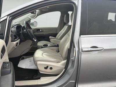 2021 Chrysler Pacifica Hybrid Touring L