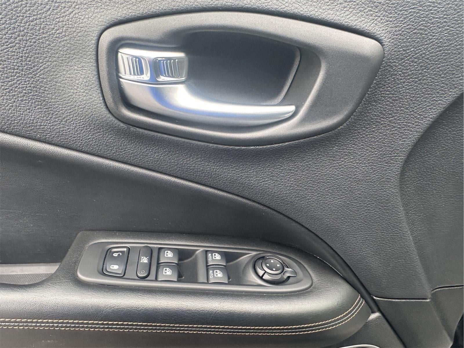 2019 Jeep COMPASS Base