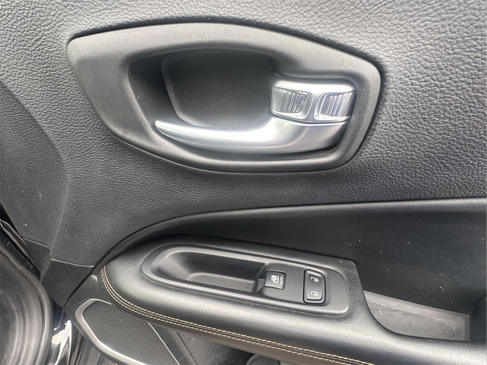 2019 Jeep COMPASS Base