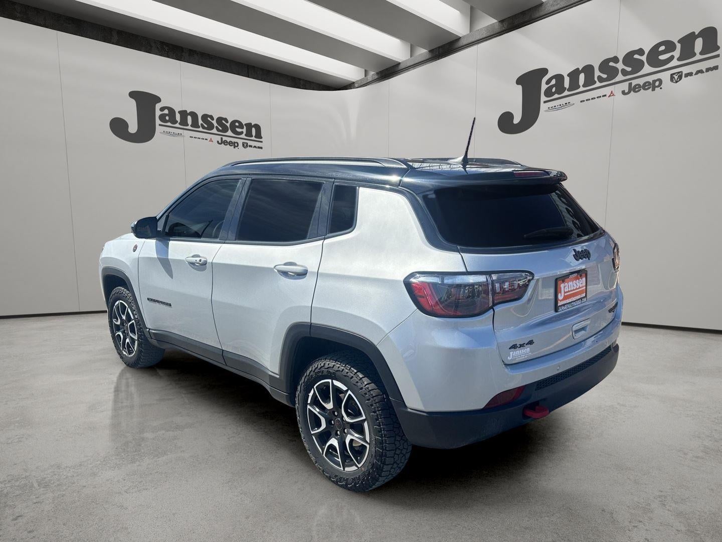 2025 Jeep Compass Trailhawk