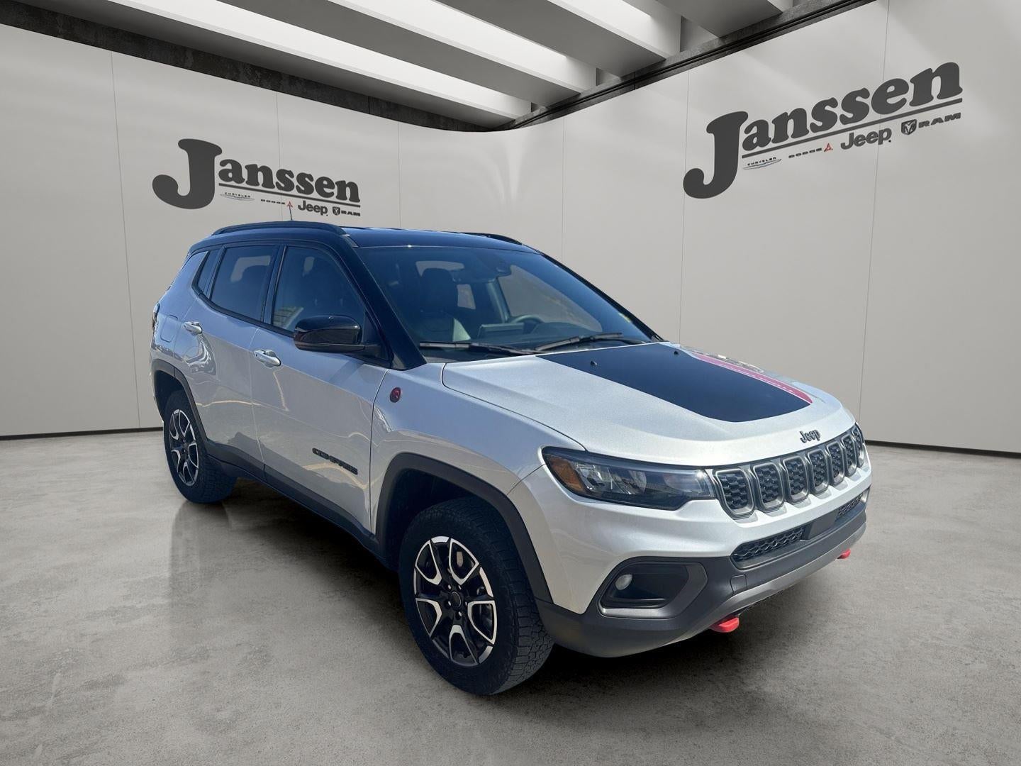 2025 Jeep Compass Trailhawk