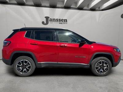2025 Jeep Compass Trailhawk
