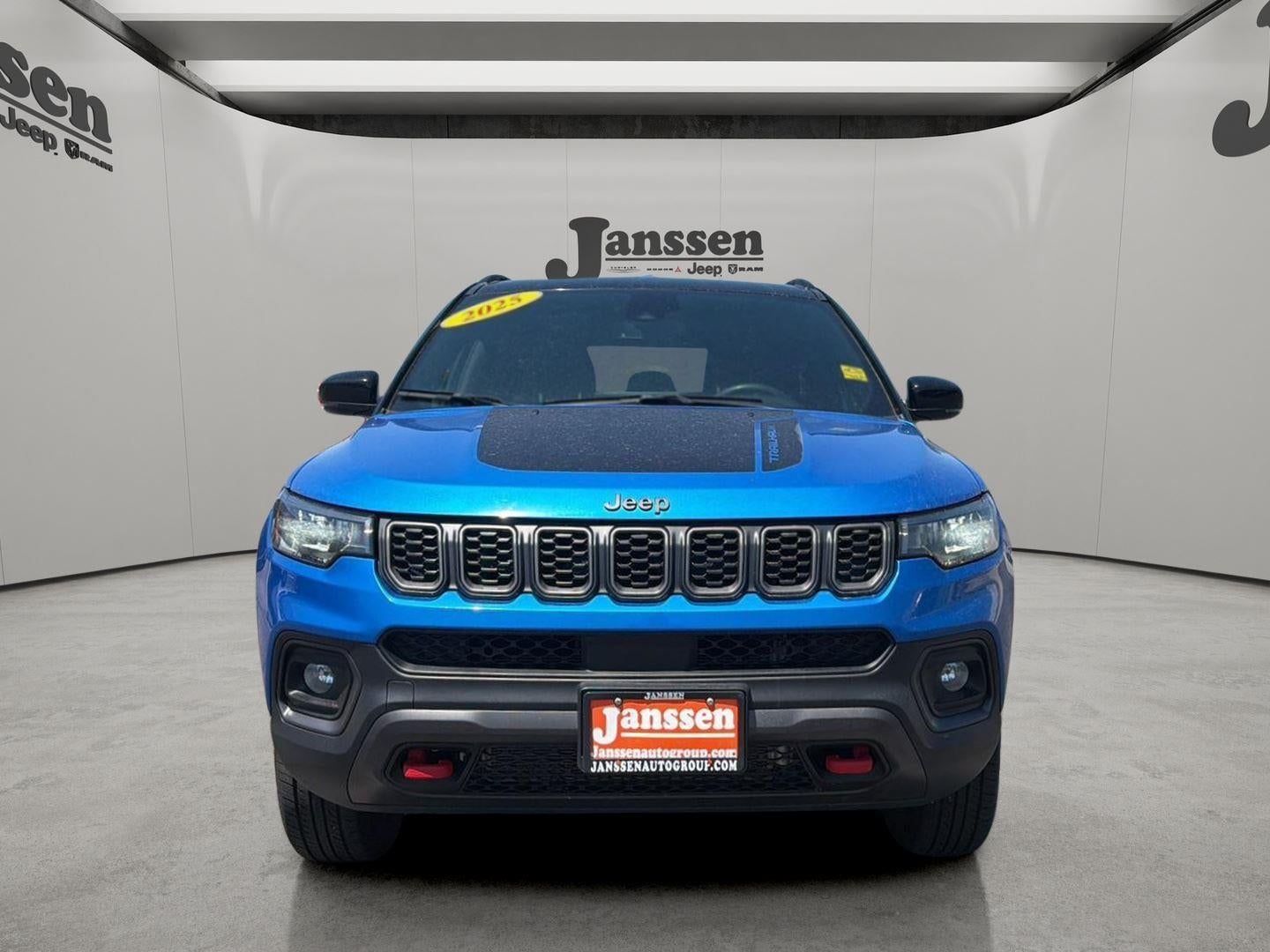 2025 Jeep Compass Trailhawk