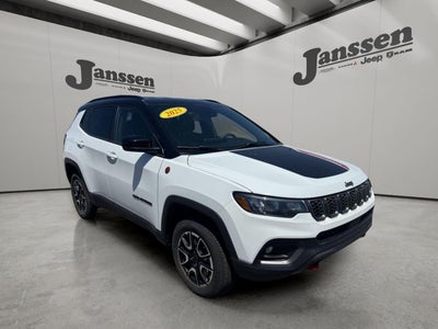 2025 Jeep Compass Trailhawk