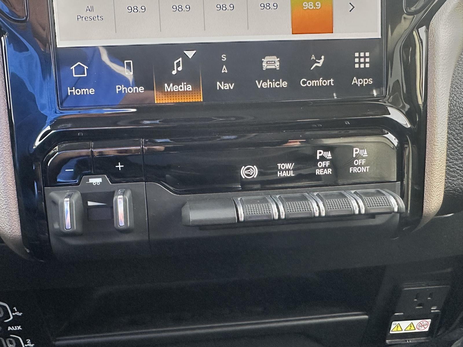 2024 RAM 2500 Laramie