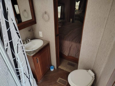 2015 FOREST RIVER SABRE Base