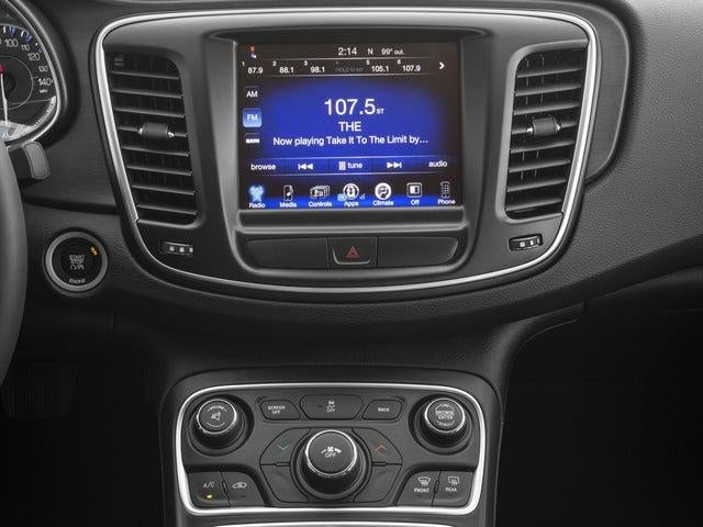 2016 Chrysler 200 Base