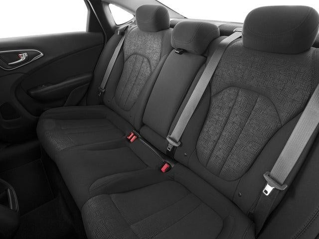 2016 Chrysler 200 Base