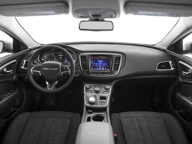 2016 Chrysler 200 Base