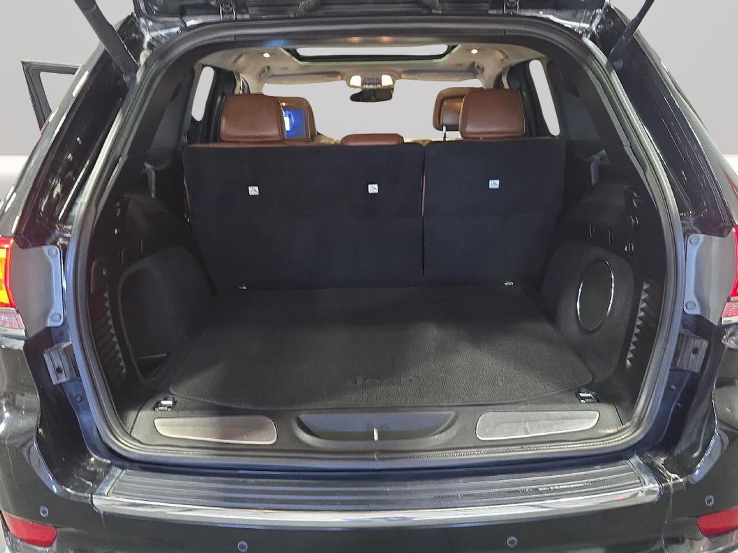 2016 Jeep GRAND CHEROKEE Base