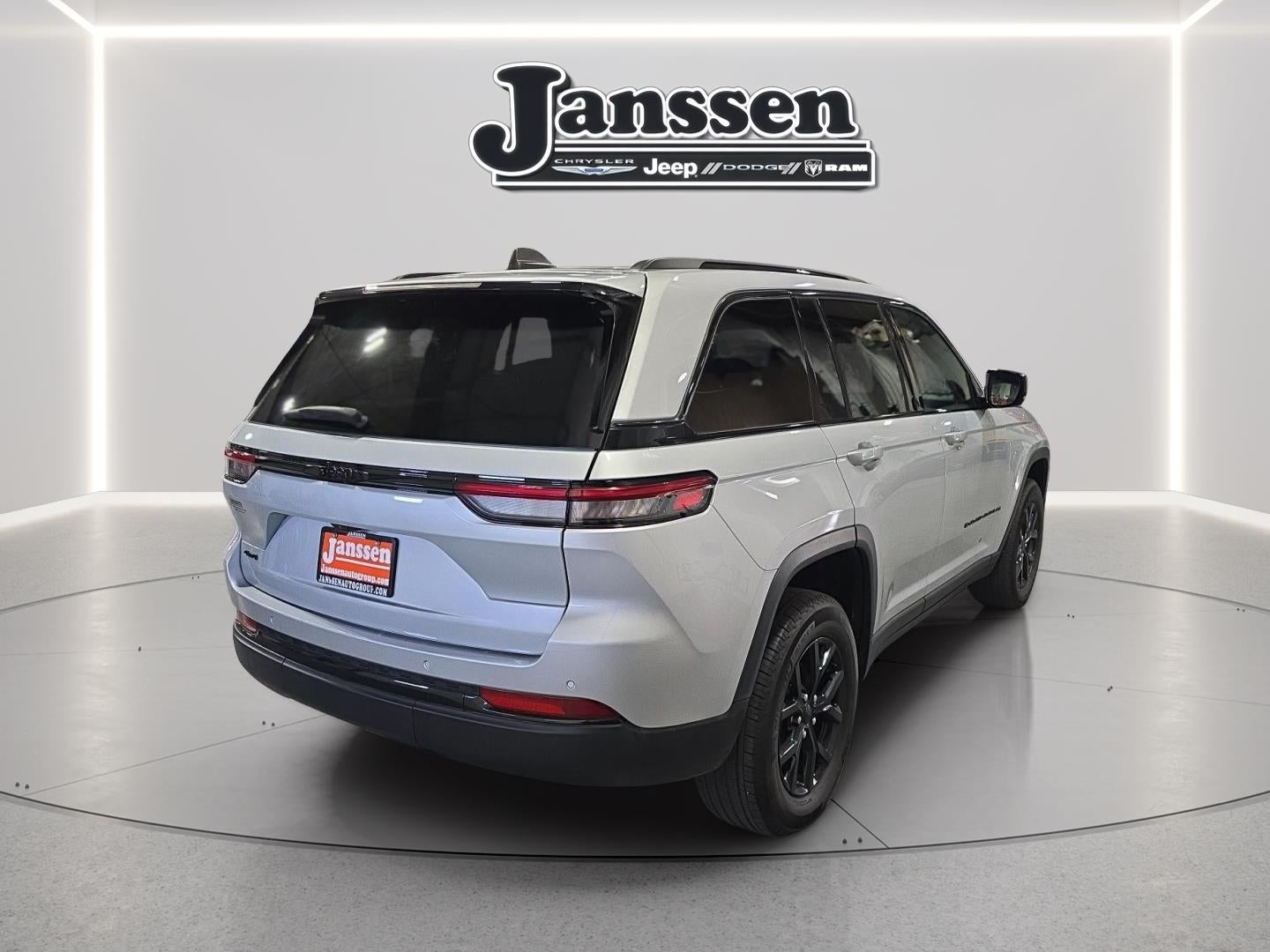 2024 Jeep Grand Cherokee Altitude