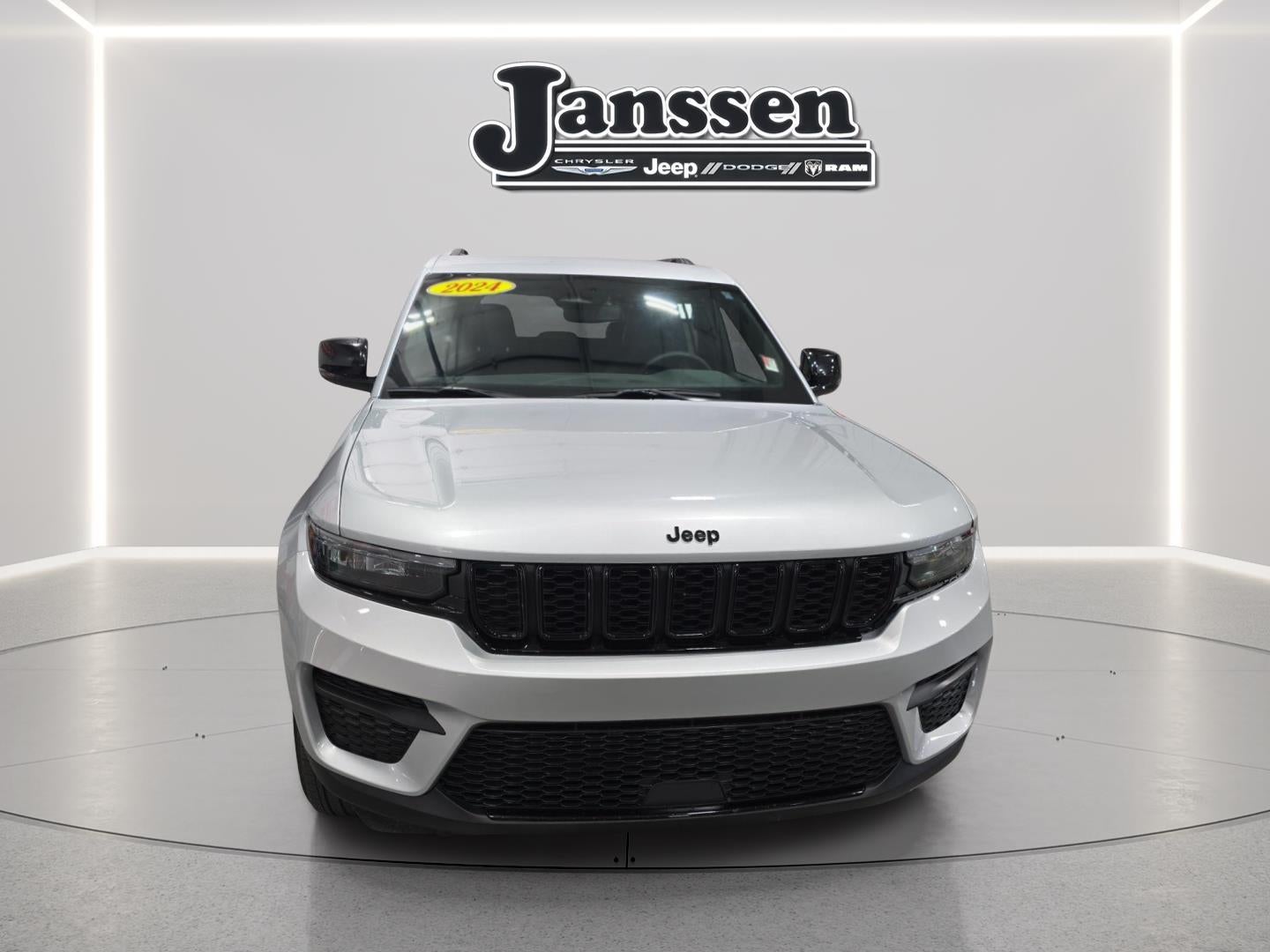 2024 Jeep Grand Cherokee Altitude