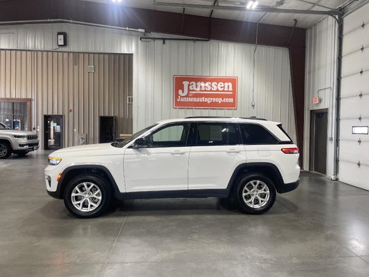 2023 Jeep Grand Cherokee Limited in Holdrege, McCook, North Platte, York, Larned, NE - Janssen Auto Group