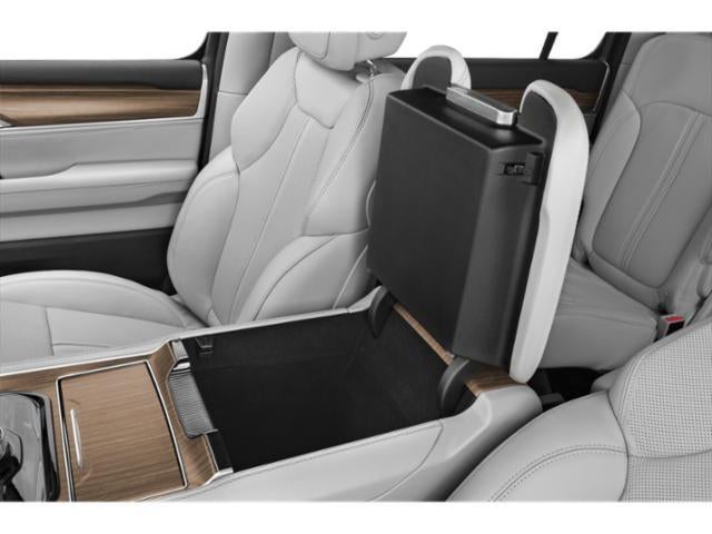 2024 Jeep Wagoneer L Base
