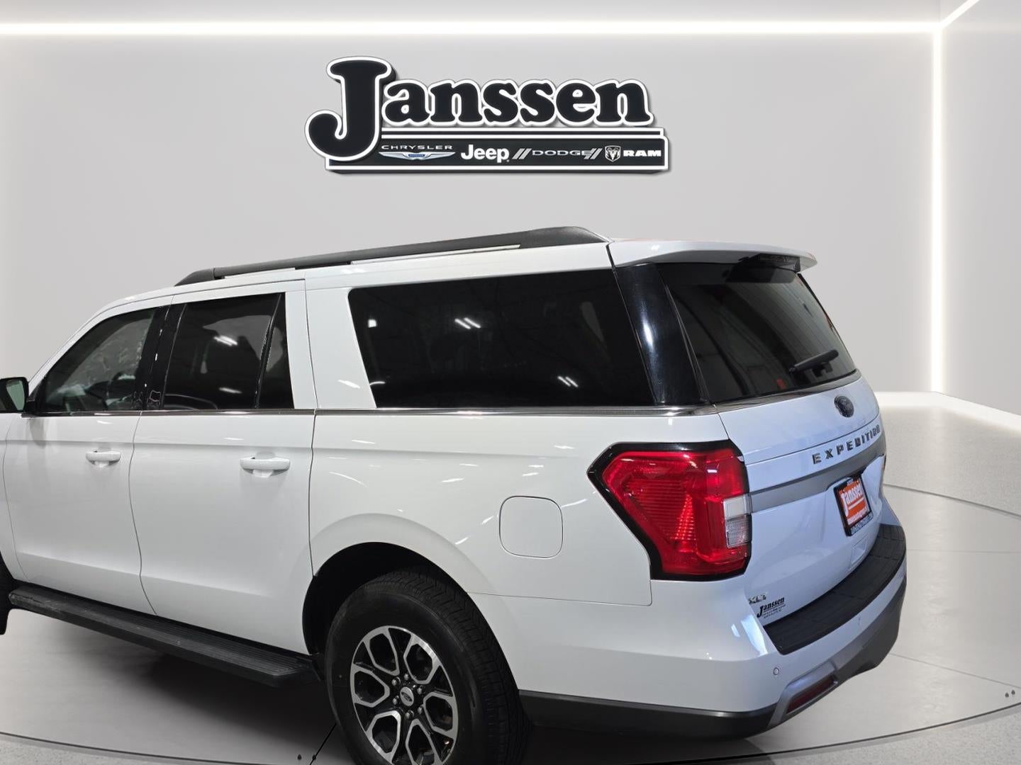 2024 Ford Expedition Max XLT