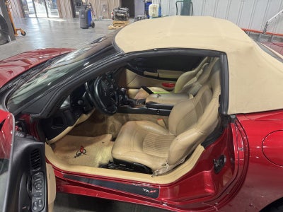 2000 Chevrolet Corvette Base