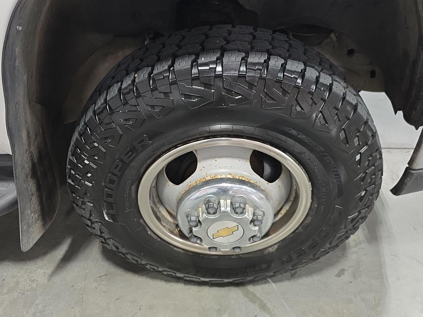 2003 Chevrolet Silverado 3500 LS